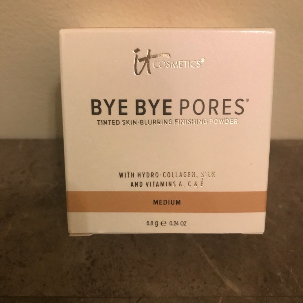 it cosmetics blurring finishing powder